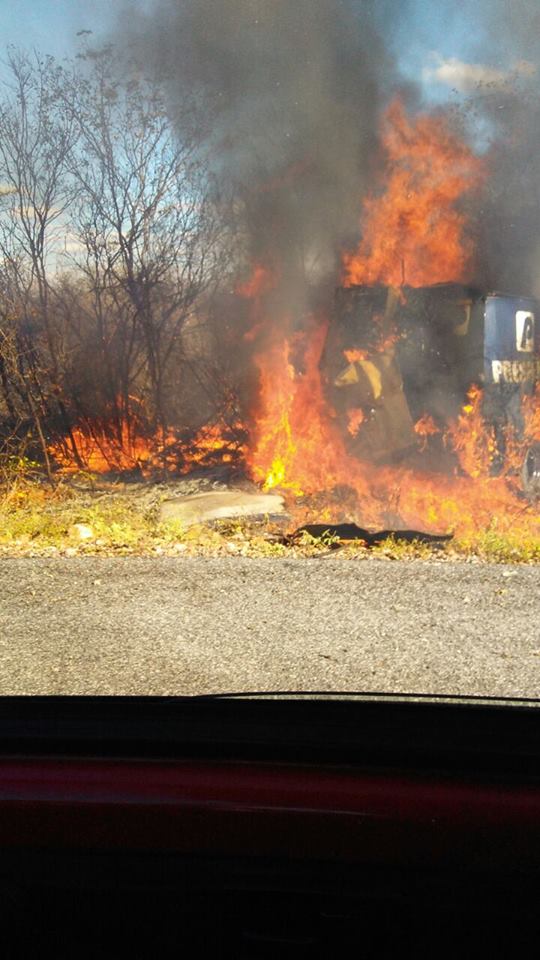 Exclusivo: Bandidos explodem carro-forte entre Lagoa Grande e Santa Maria da Boa Vista, no interior de Pernambuco