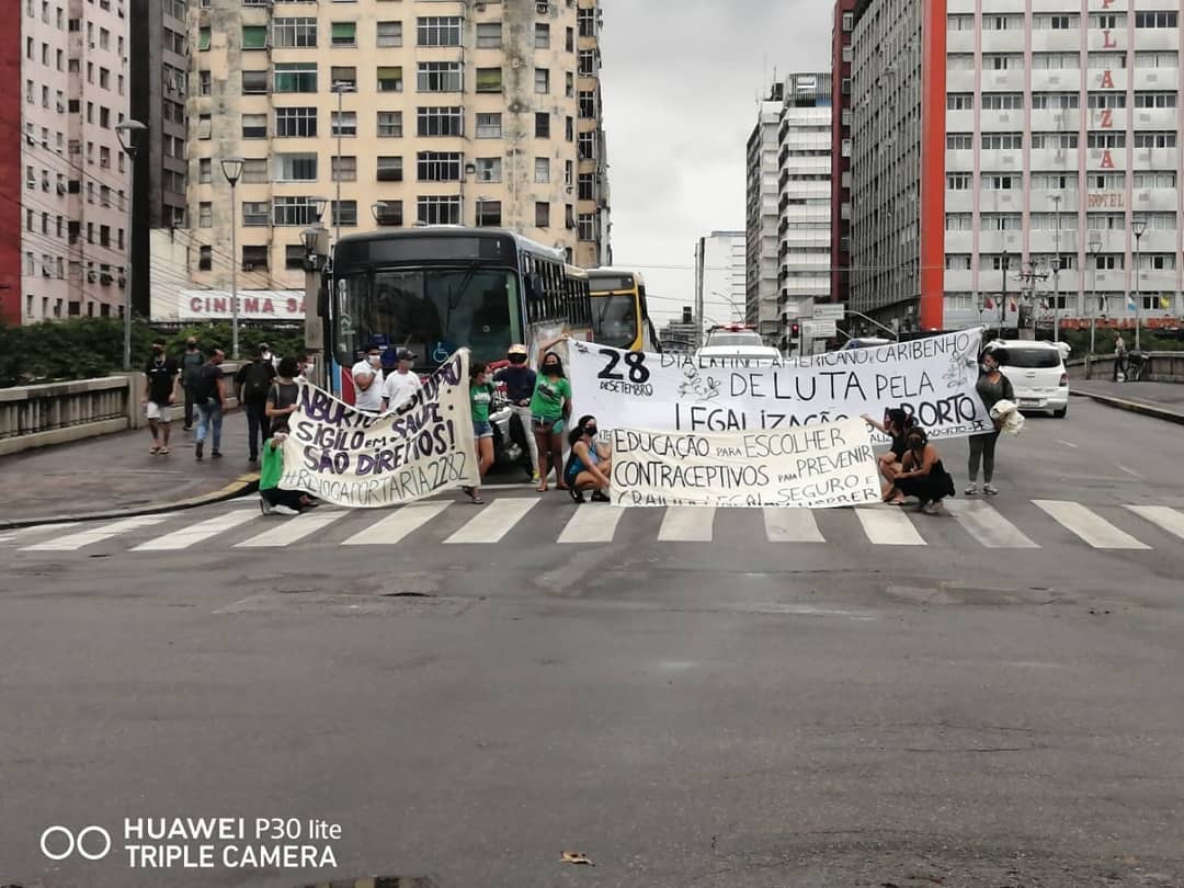 Nós apoiamos os rodoviários!